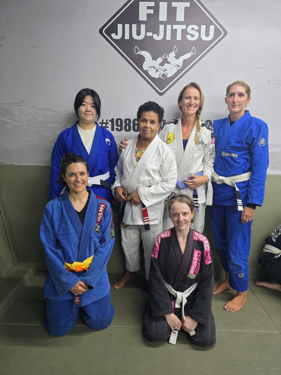 Turma feminina FIT Jiu-Jitsu